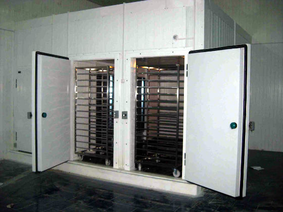 Ремонт промышленных холодильников в Куровском с выездом | Вызов мастера по холодильникам на дом